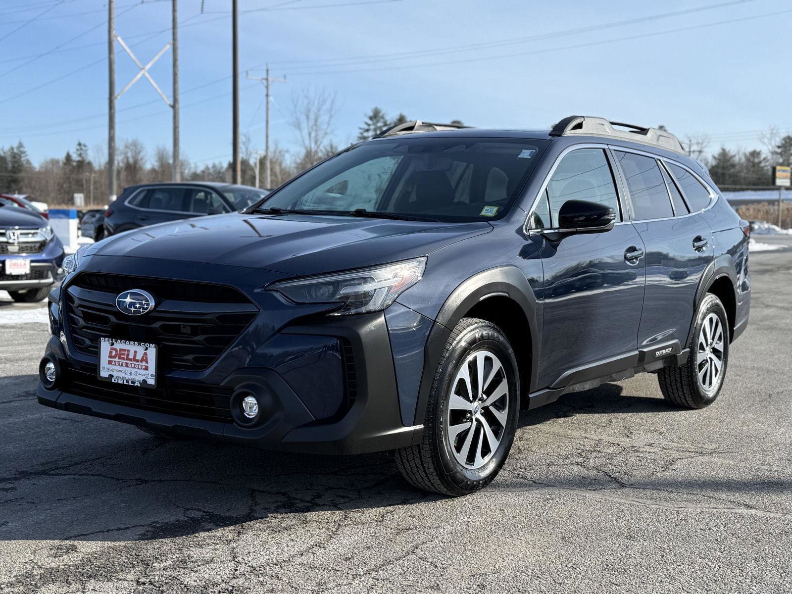 Used 2024 Subaru Outback Premium image 12