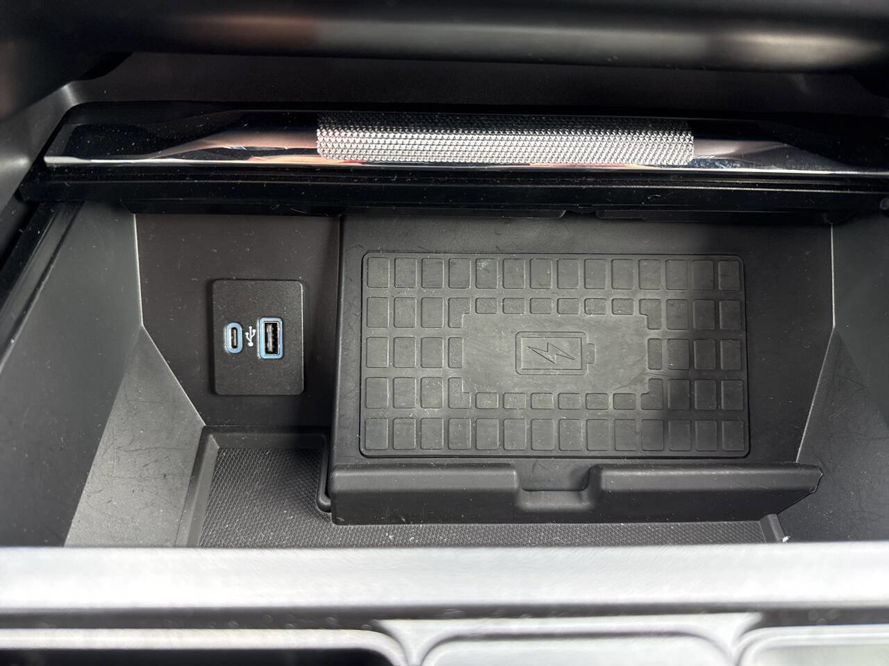 Used 2022 Ford F150 Lariat w/ Equipment Group 502A High image 41