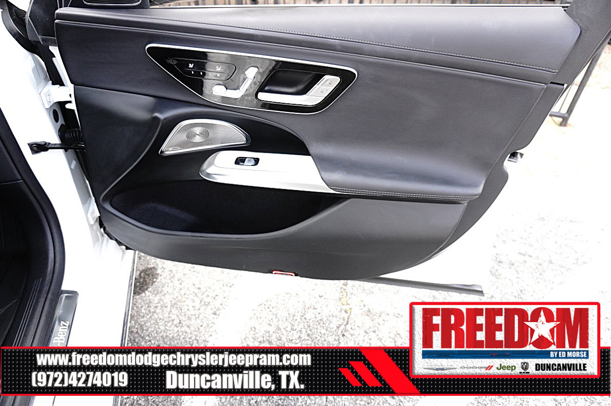 Used 2025 Mercedes-Benz E 350 Sedan image 39