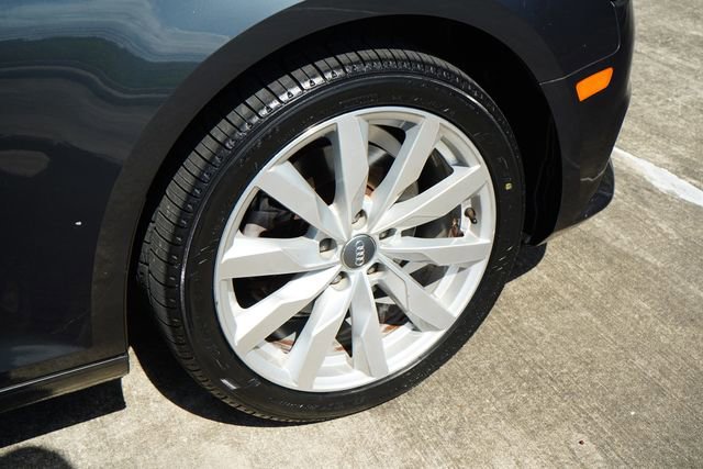 Used 2017 Audi A4 2.0T Ultra Premium w/ Convenience Package FWD image 14