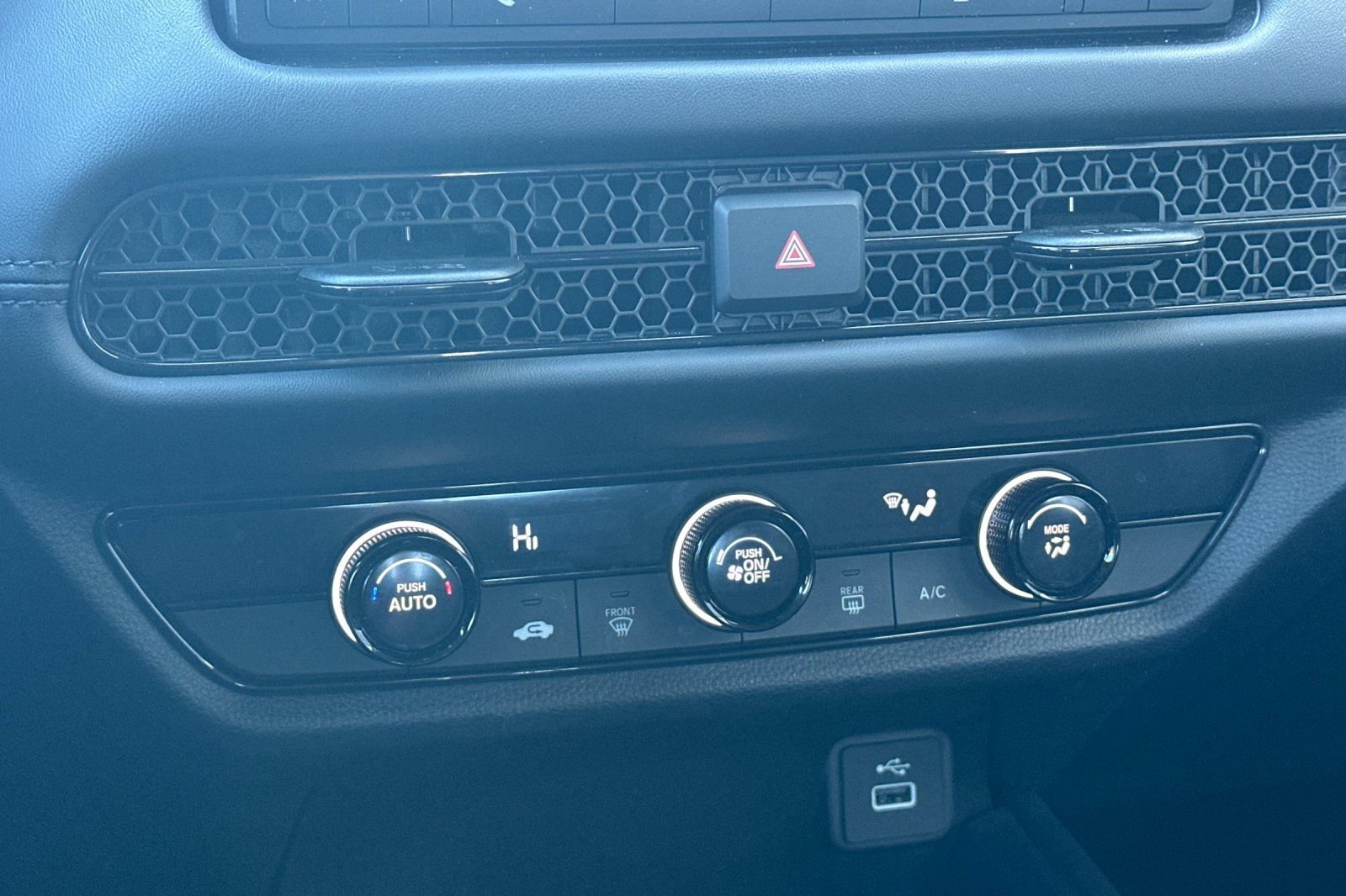 Used 2023 Honda HR-V LX image 22