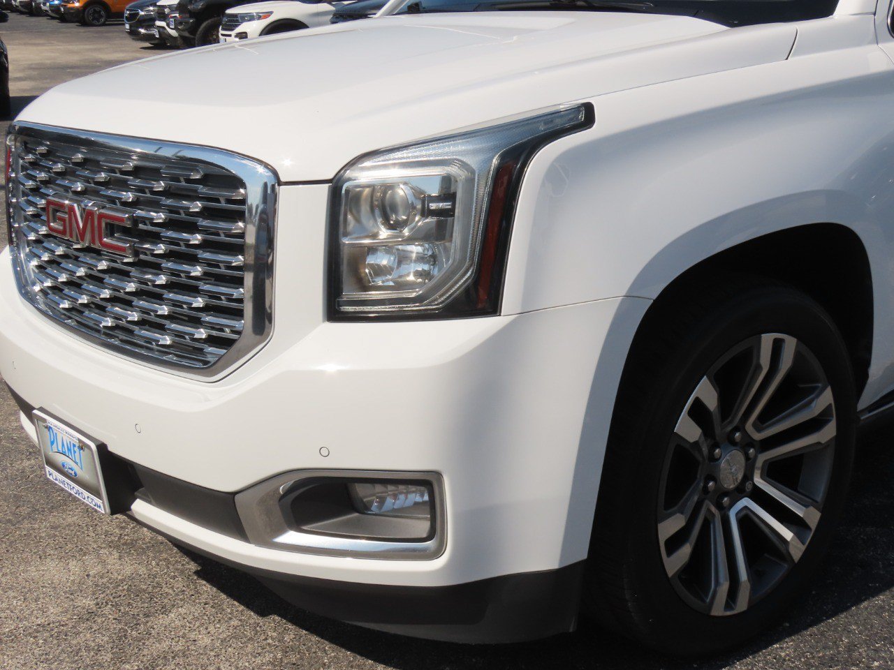 Used 2019 GMC Yukon Denali w/ Denali Ultimate Package AWD/4WD image 3