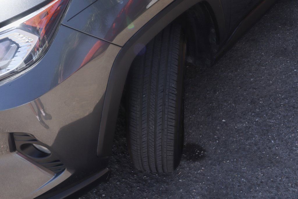 Used 2021 Toyota RAV4 XLE image 44