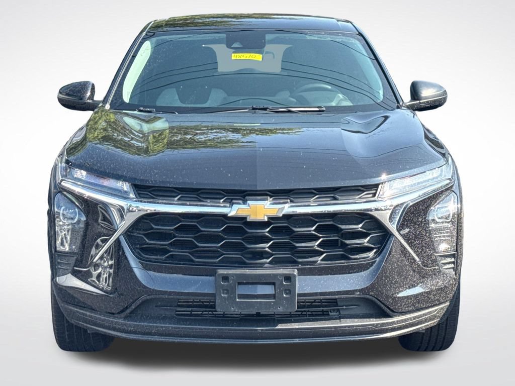 Used 2024 Chevrolet Trax LS FWD image 3