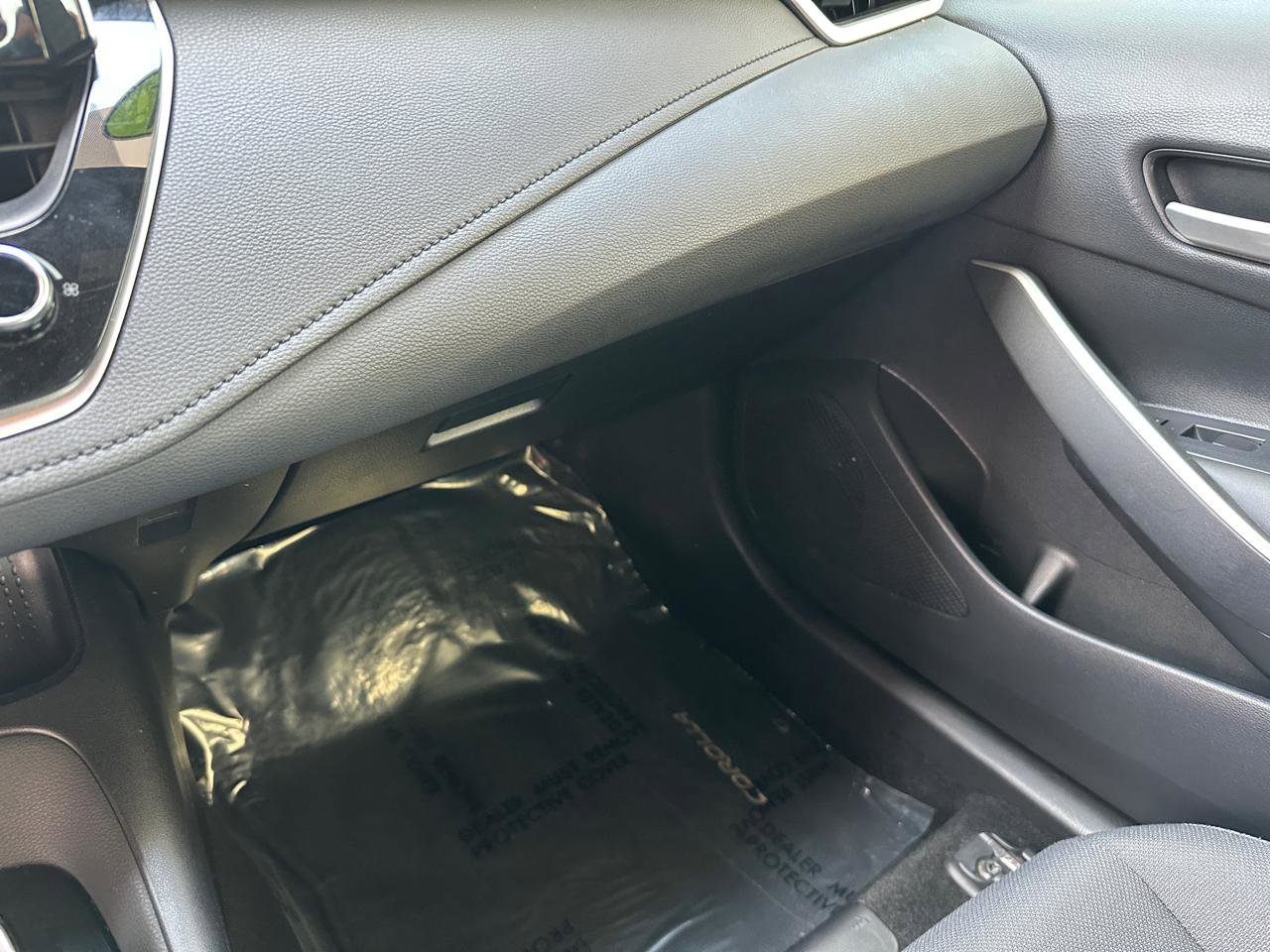 Used 2021 Toyota Corolla SE image 25