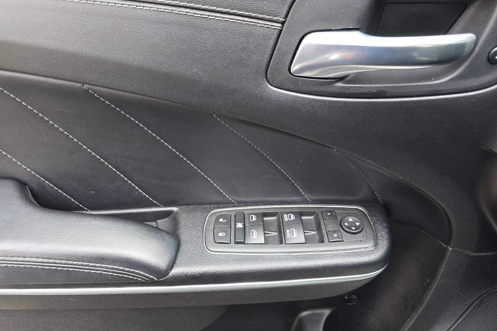 Used 2021 Dodge Charger GT w/ Plus Group image 12