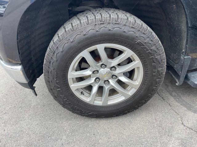 Used 2019 Chevrolet Silverado 1500 LT w/ All-Star Edition image 4