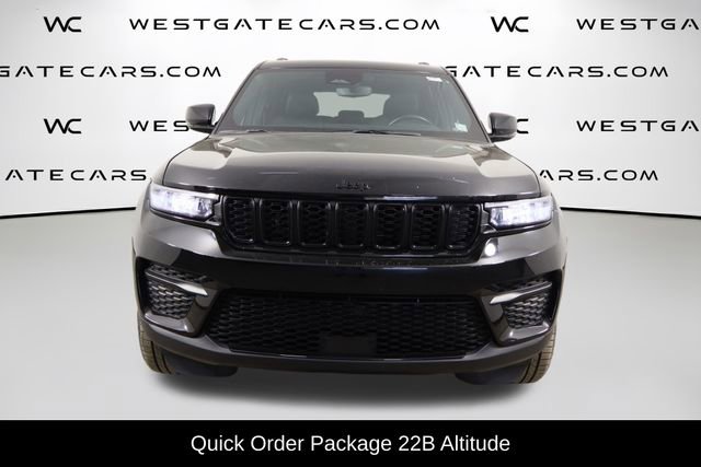 Used 2022 Jeep Grand Cherokee Altitude video 2