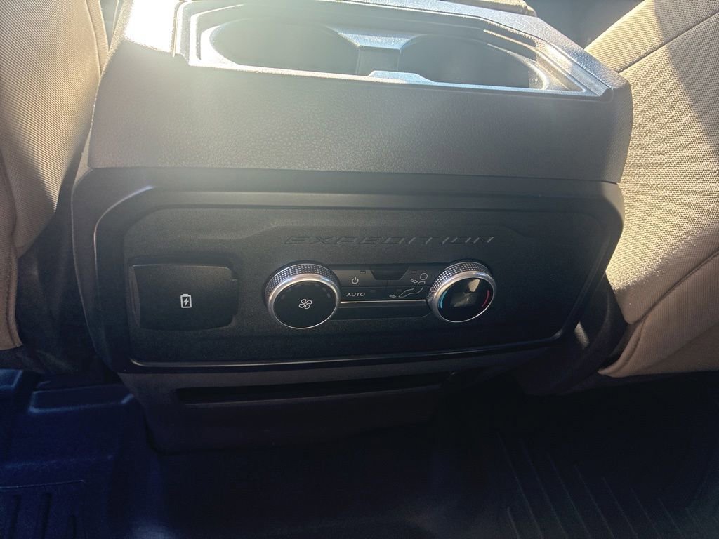 Used 2021 Ford Expedition XLT RWD image 21