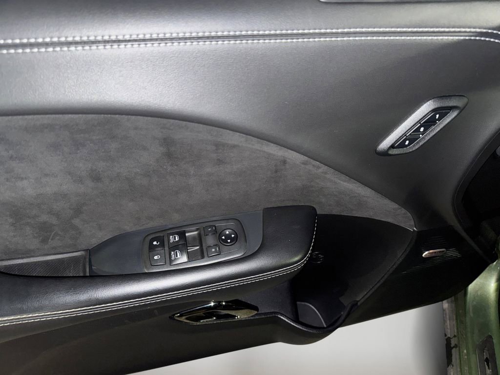 Used 2021 Dodge Challenger SRT Hellcat Redeye image 16