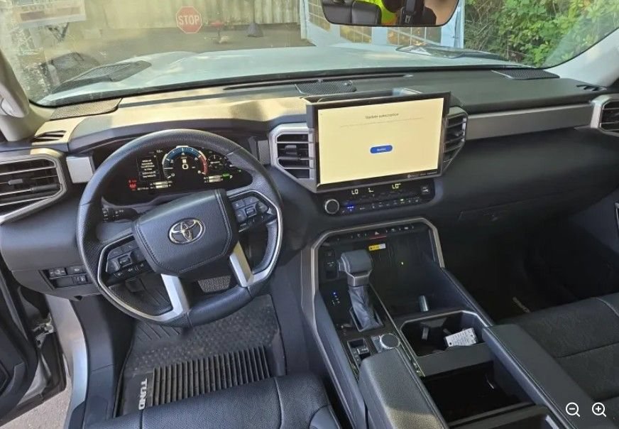 Used 2023 Toyota Tundra Limited w/ Power Package AWD/4WD image 9