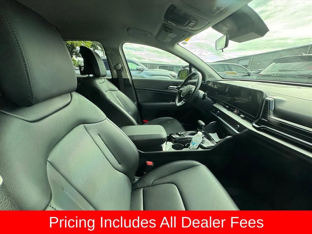 Certified 2023 Kia Sportage EX AWD/4WD image 3