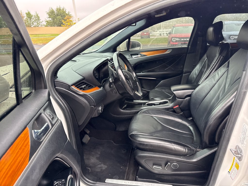 Used 2019 Lincoln MKC Reserve AWD/4WD image 11