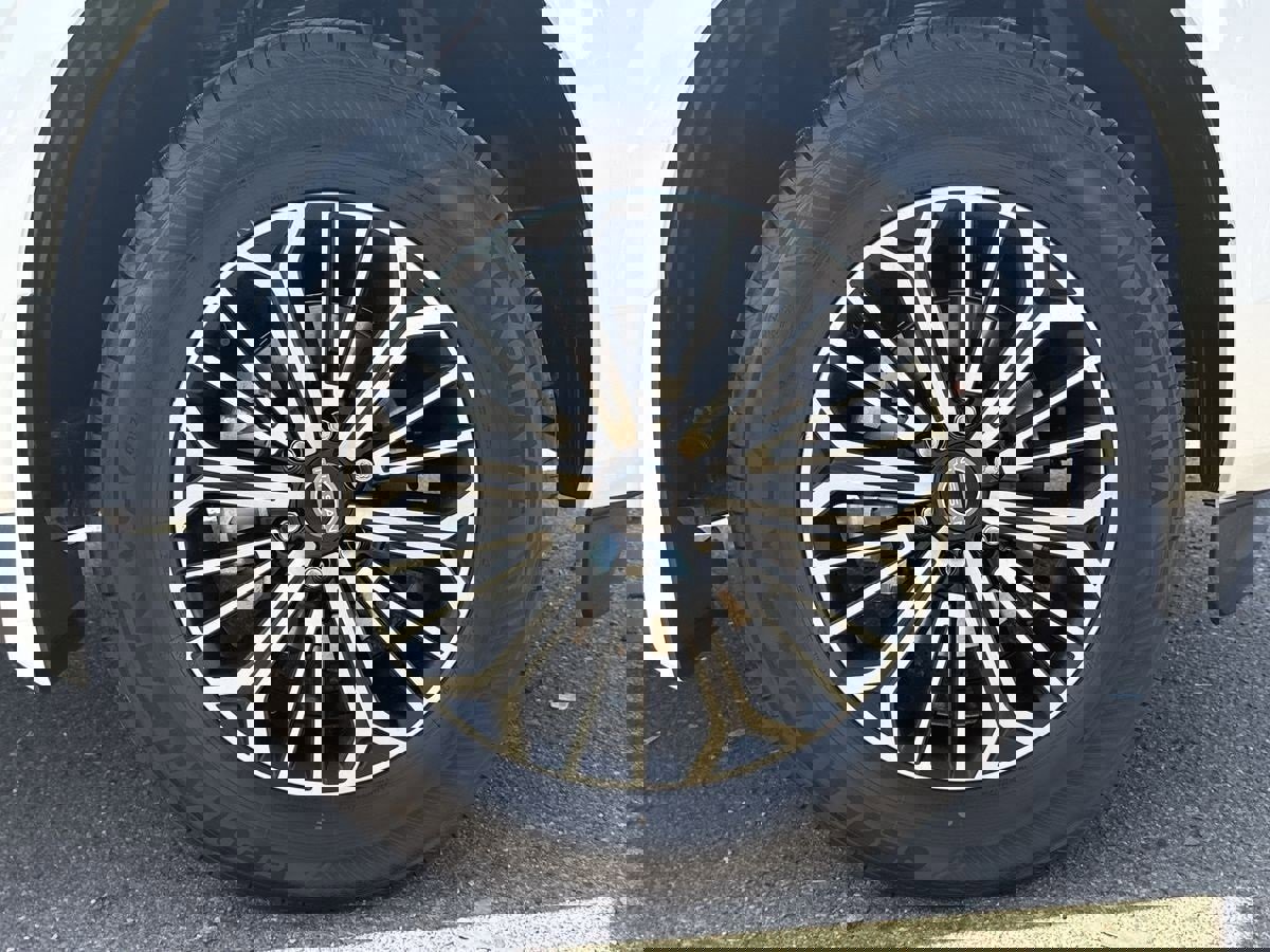 New 2026 Nissan Armada SL image 9