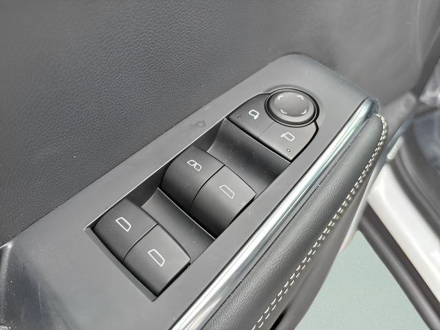 New 2025 GMC Acadia Elevation image 12