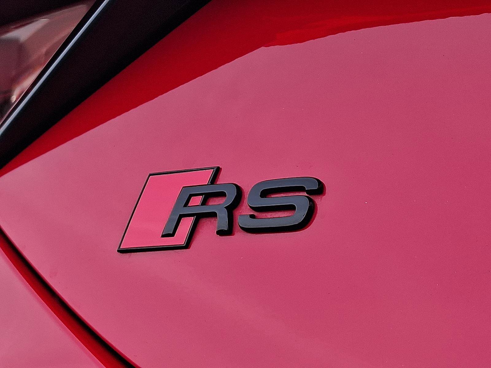 Used 2022 Audi RS e-tron GT w/ Carbon Performance Package image 32