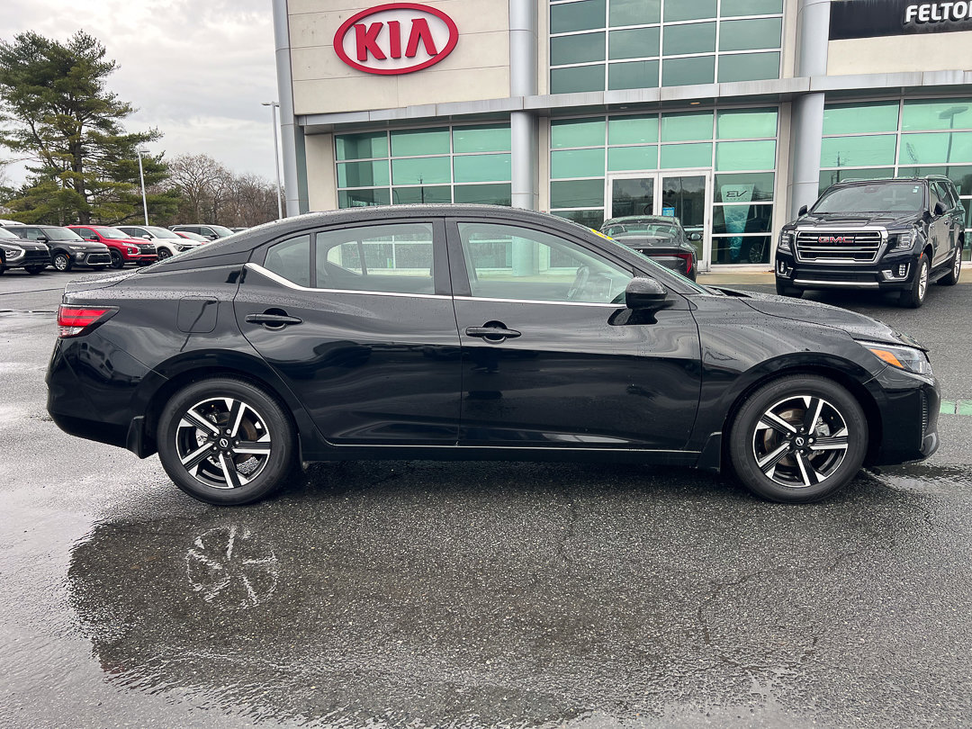 Used 2024 Nissan Sentra SV FWD image 7
