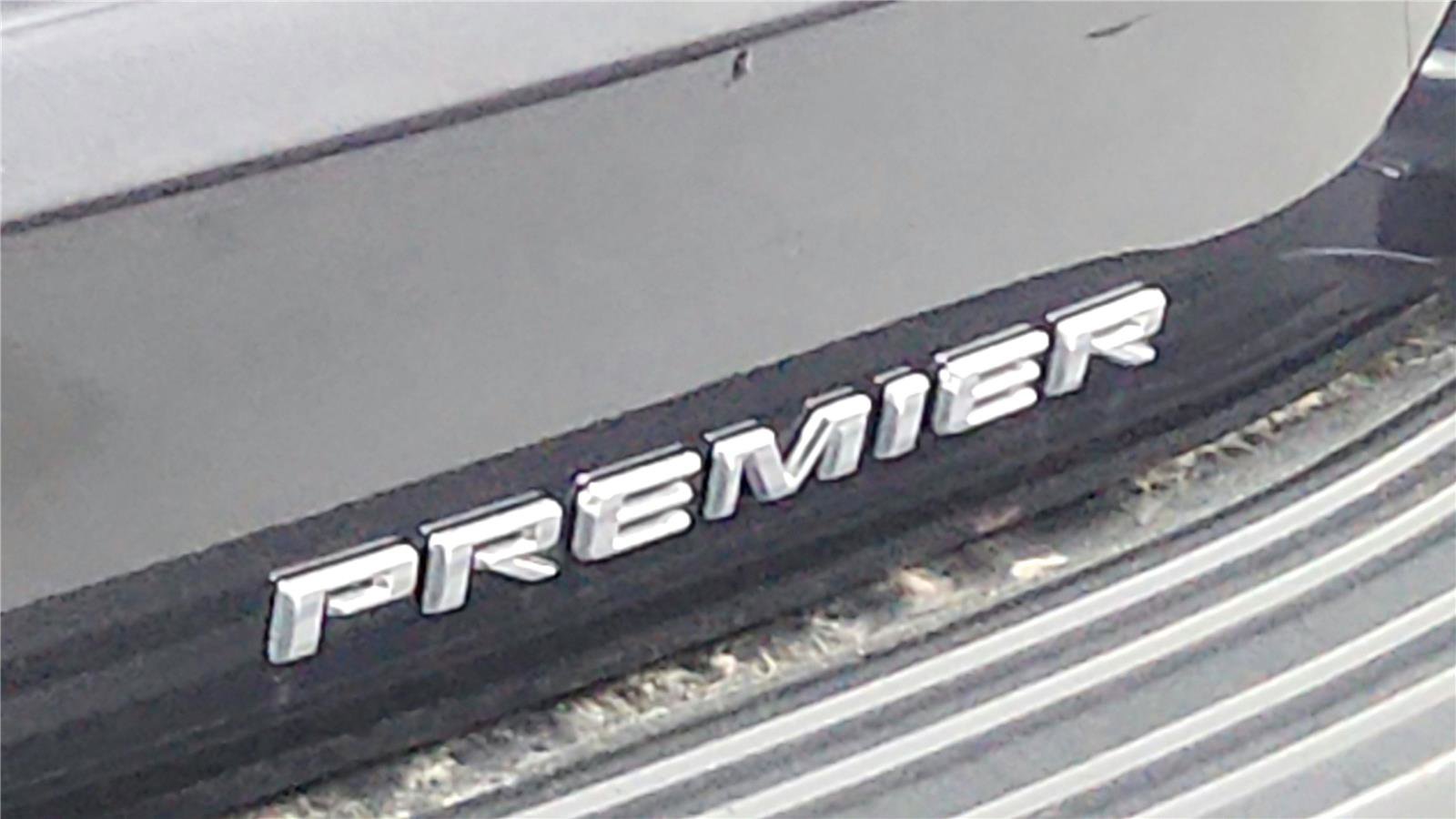 Used 2023 Chevrolet Suburban Premier AWD/4WD image 20