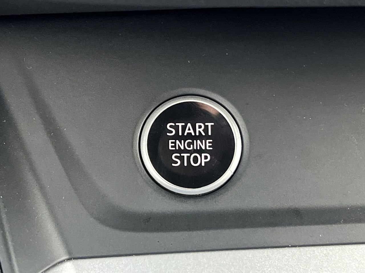 Used 2024 Audi Q3 2.0T Premium image 11