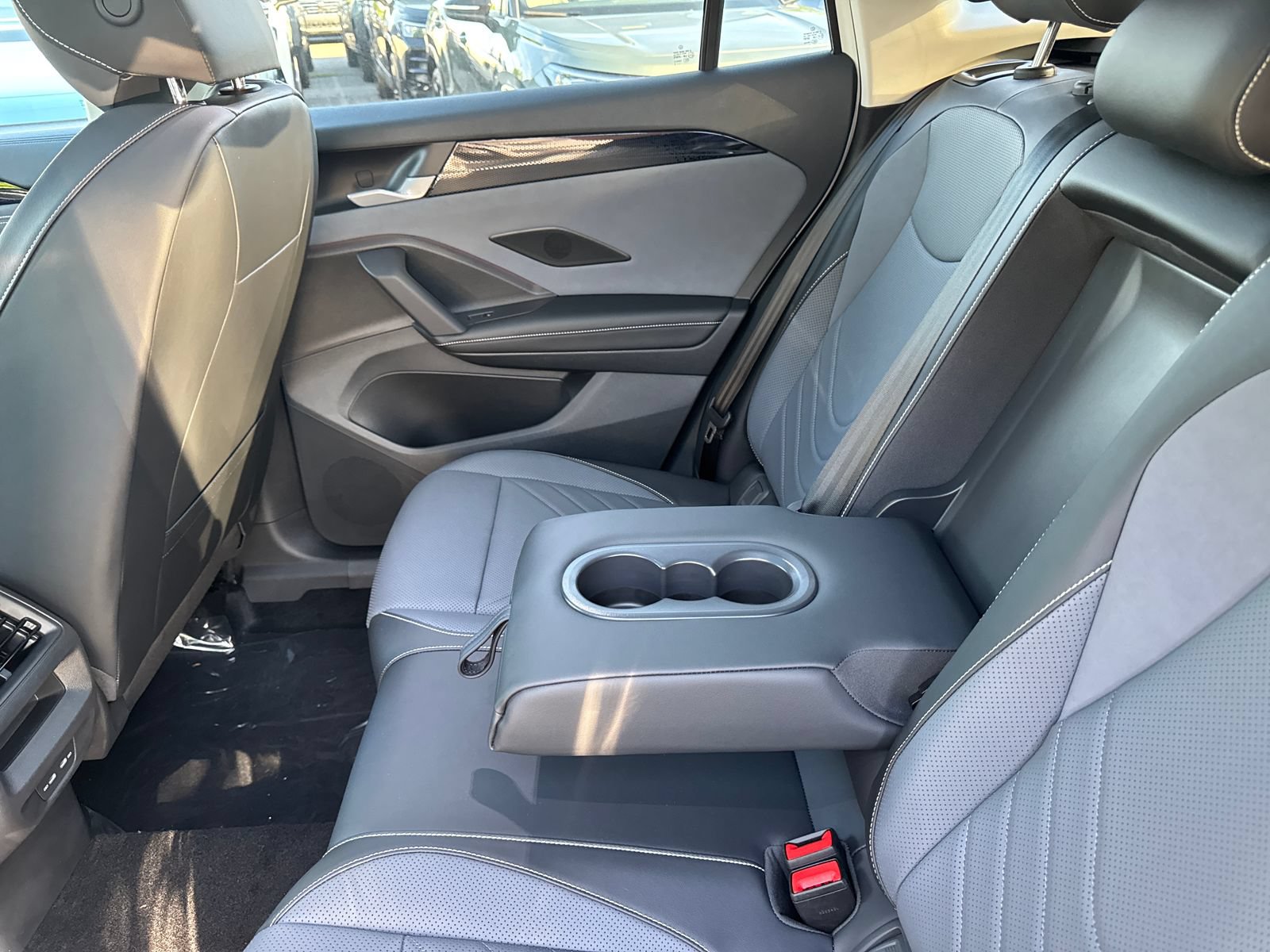 Certified 2026 Volkswagen Tiguan SE AWD/4WD image 33