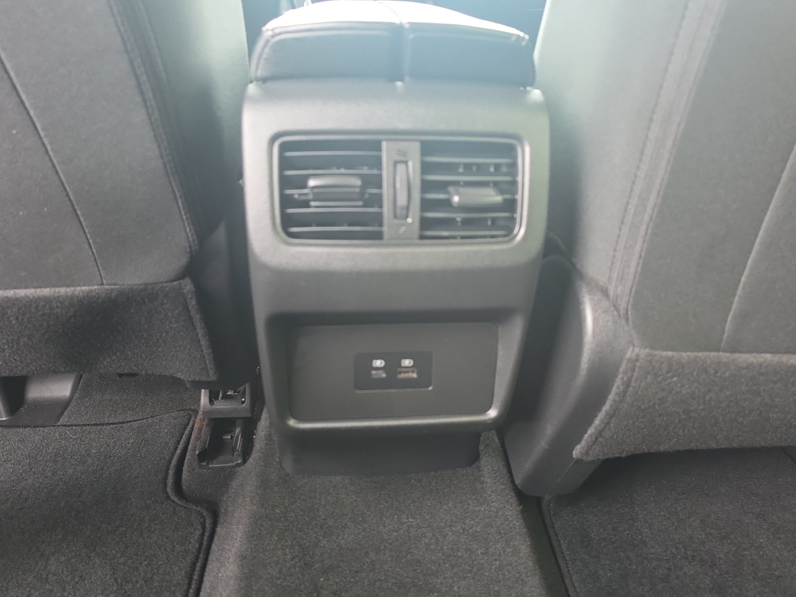 Used 2023 Nissan Rogue SV FWD image 22