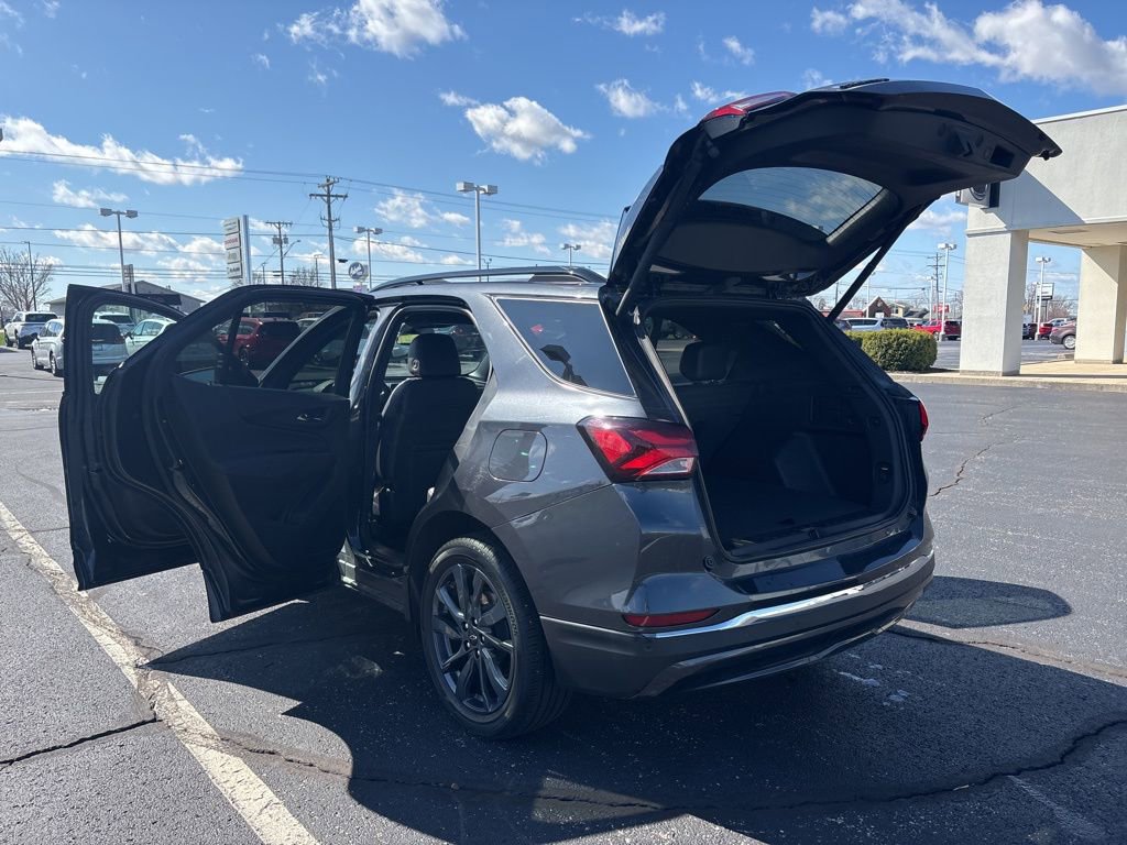 Used 2023 Chevrolet Equinox RS FWD image 19