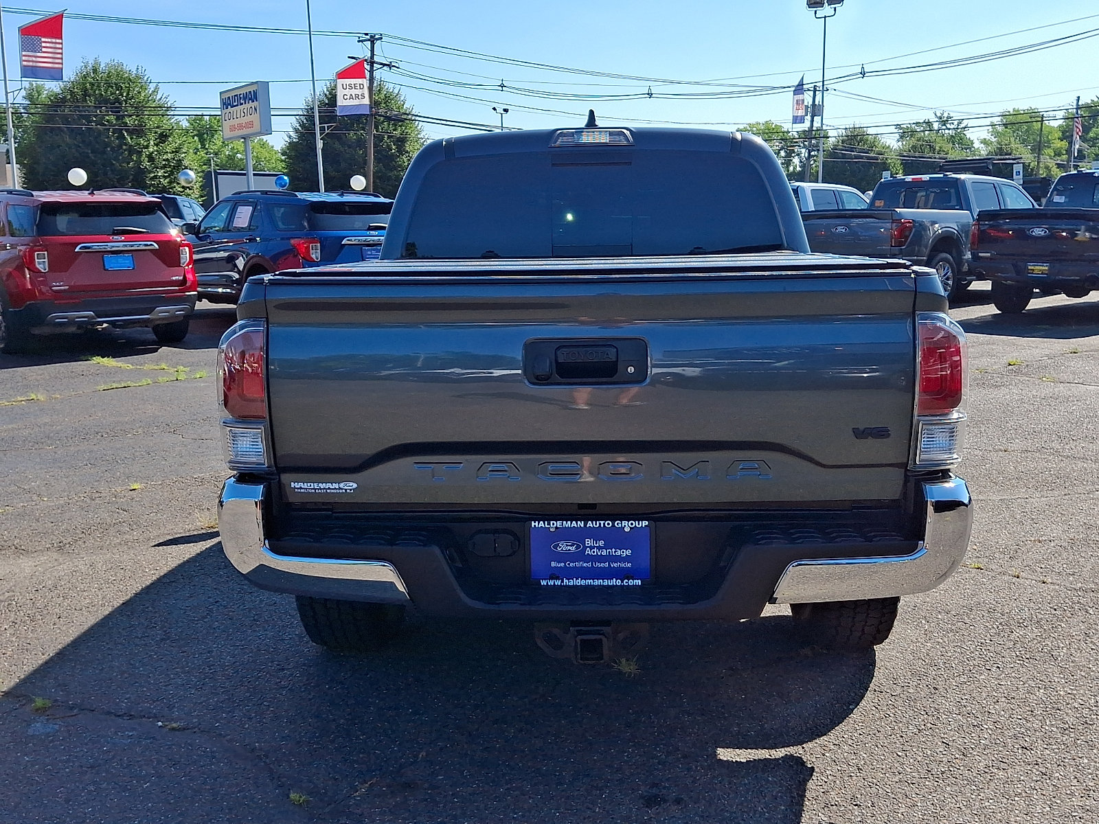 Used 2022 Toyota Tacoma TRD Off-Road AWD/4WD image 6