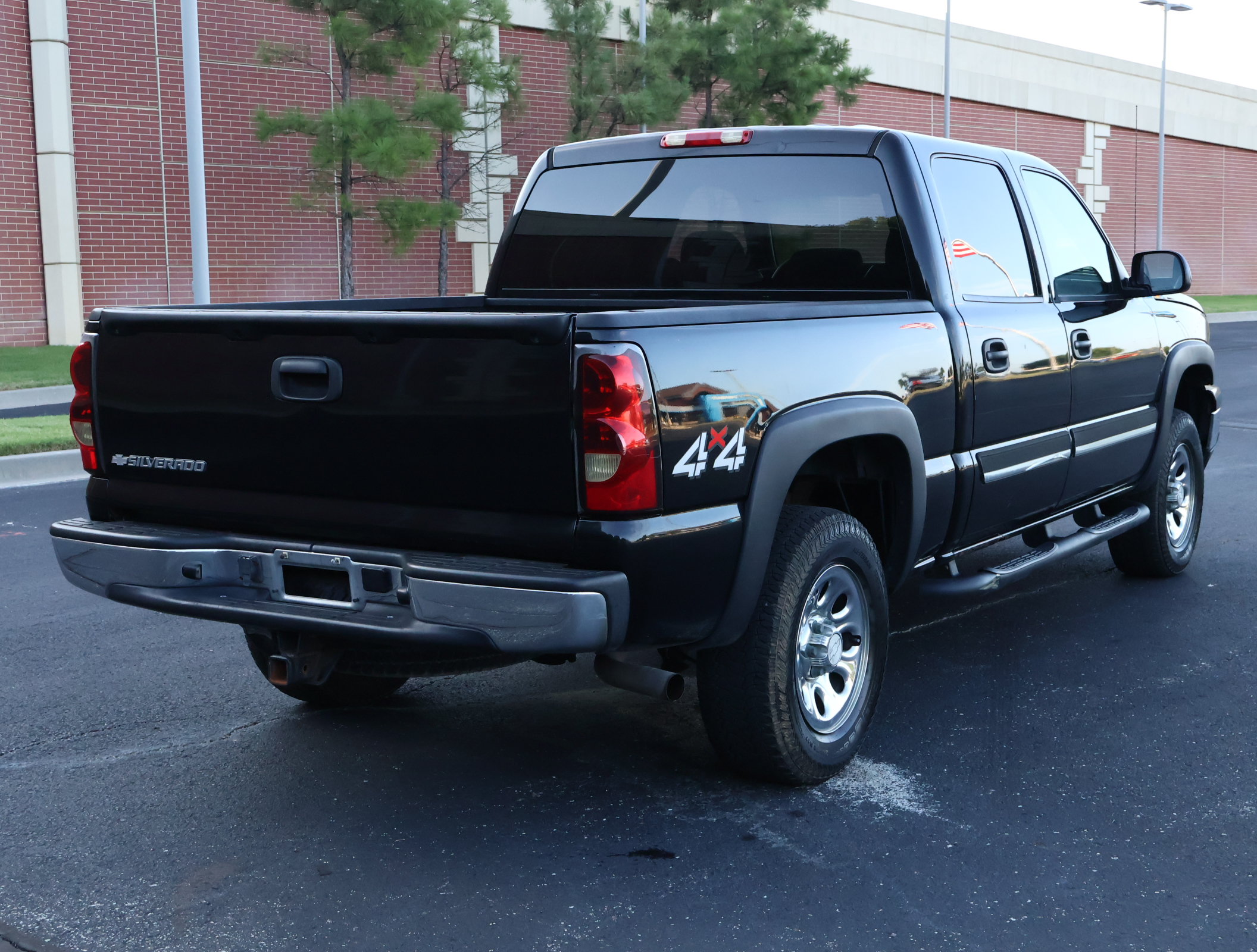 Used 2007 Chevrolet Silverado 1500 LS w/ Skid Plate Package AWD/4WD image 22
