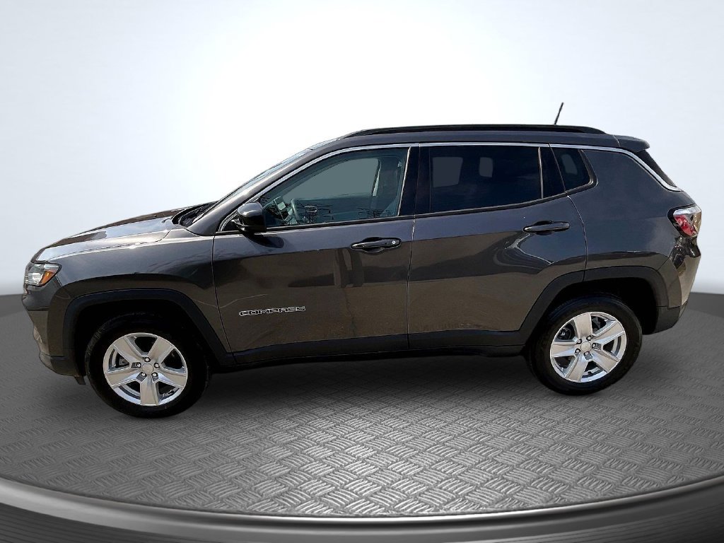 Used 2022 Jeep Compass Latitude w/ Convenience Group AWD/4WD image 8
