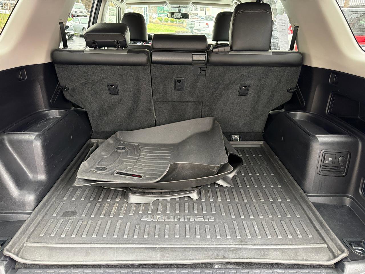 Used 2019 Toyota 4Runner SR5 Premium image 18