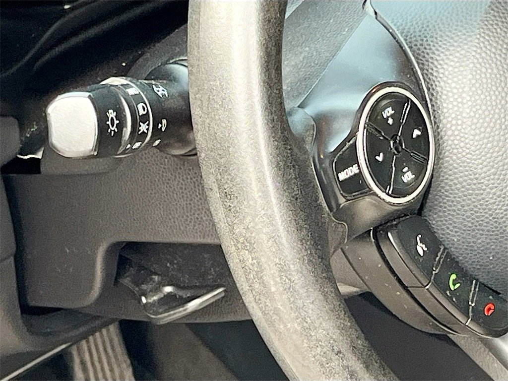 Used 2017 Kia Soul + image 10