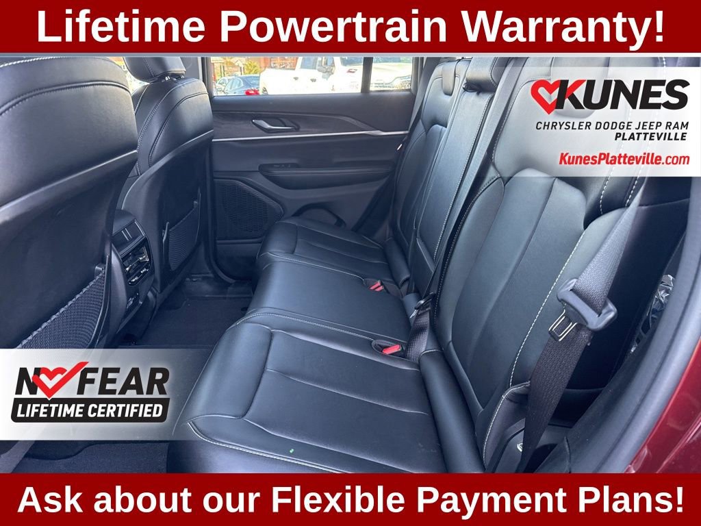 Used 2024 Jeep Grand Cherokee Limited AWD/4WD image 24