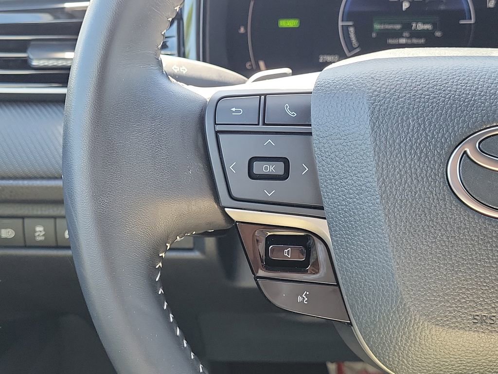 Certified 2025 Toyota Camry SE w/ Multimedia Upgrade Package image 25