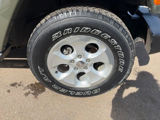 Used 2015 Jeep Wrangler Unlimited Sahara w/ Connectivity Group image 13