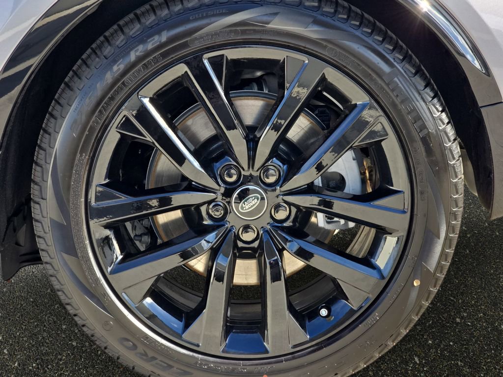 New 2026 Land Rover Discovery Limited Edition AWD/4WD image 36