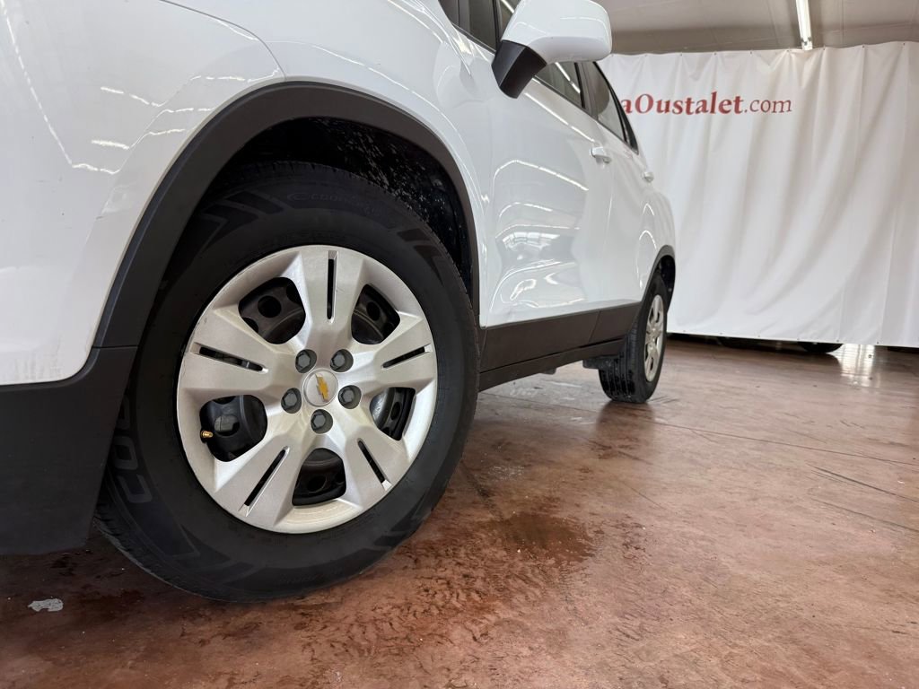 Used 2016 Chevrolet Trax LS image 18