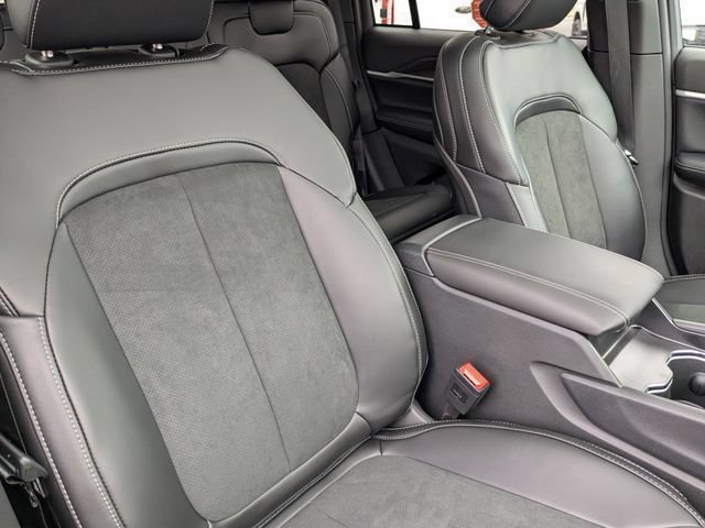 New 2026 Jeep Grand Cherokee Altitude AWD/4WD image 7