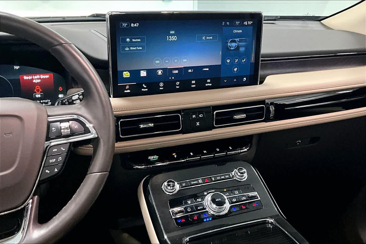 Used 2023 Lincoln Nautilus Reserve w/ Equipment Group 202A AWD/4WD image 13