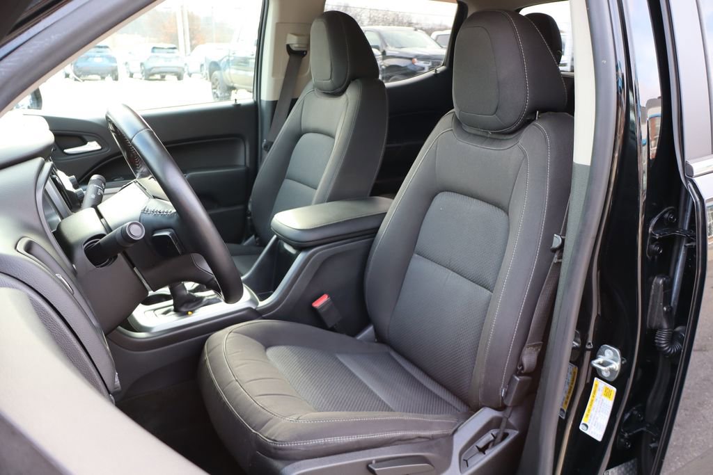 Used 2018 Chevrolet Colorado LT w/ LT Convenience Package image 12