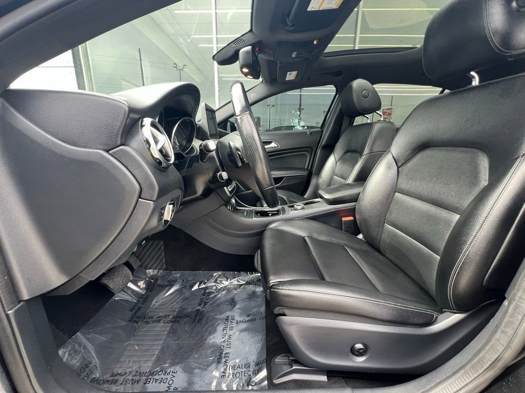 Used 2019 Mercedes-Benz GLA 250 4MATIC image 16