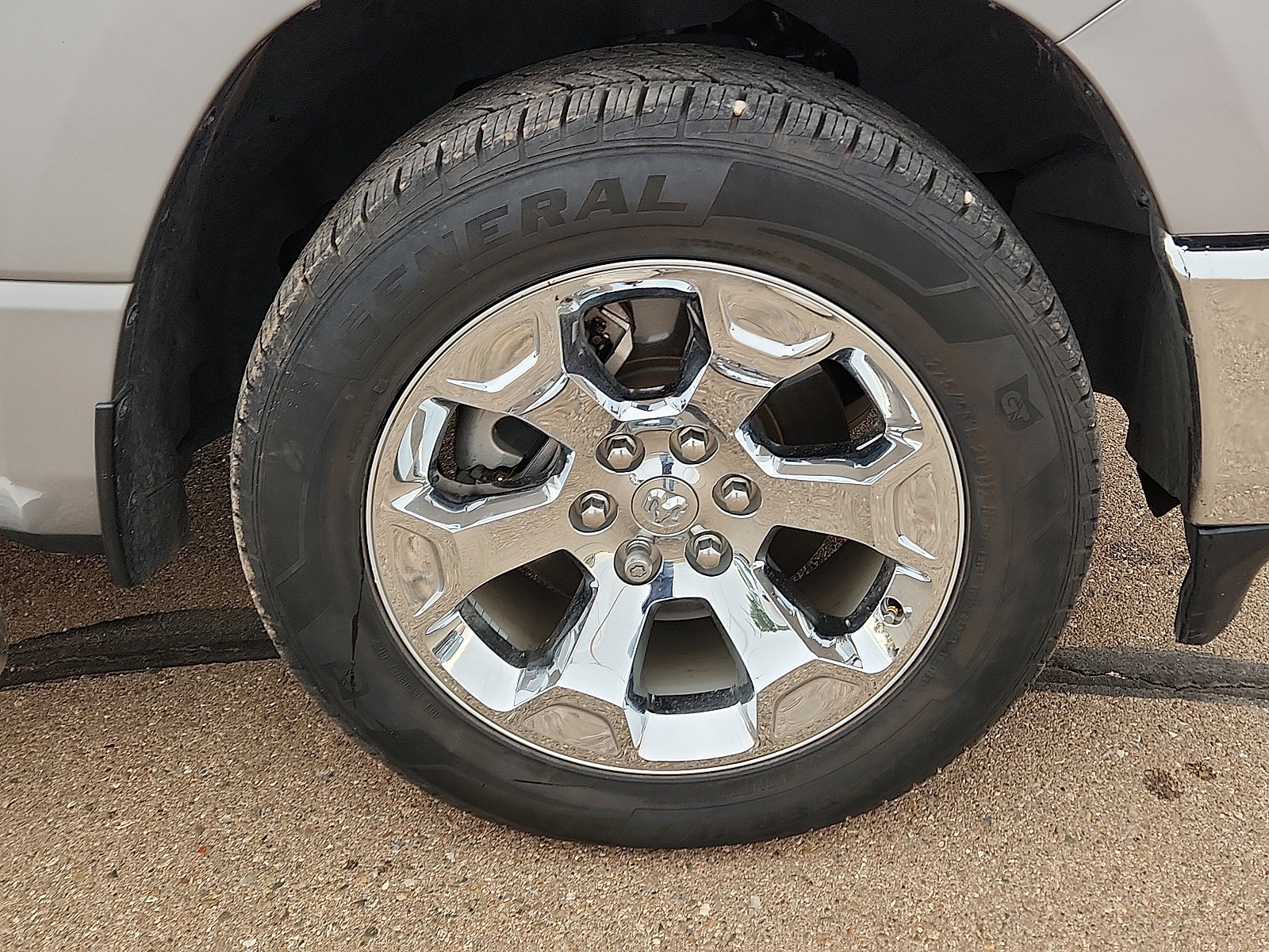 Used 2019 RAM 1500 Big Horn RWD image 7