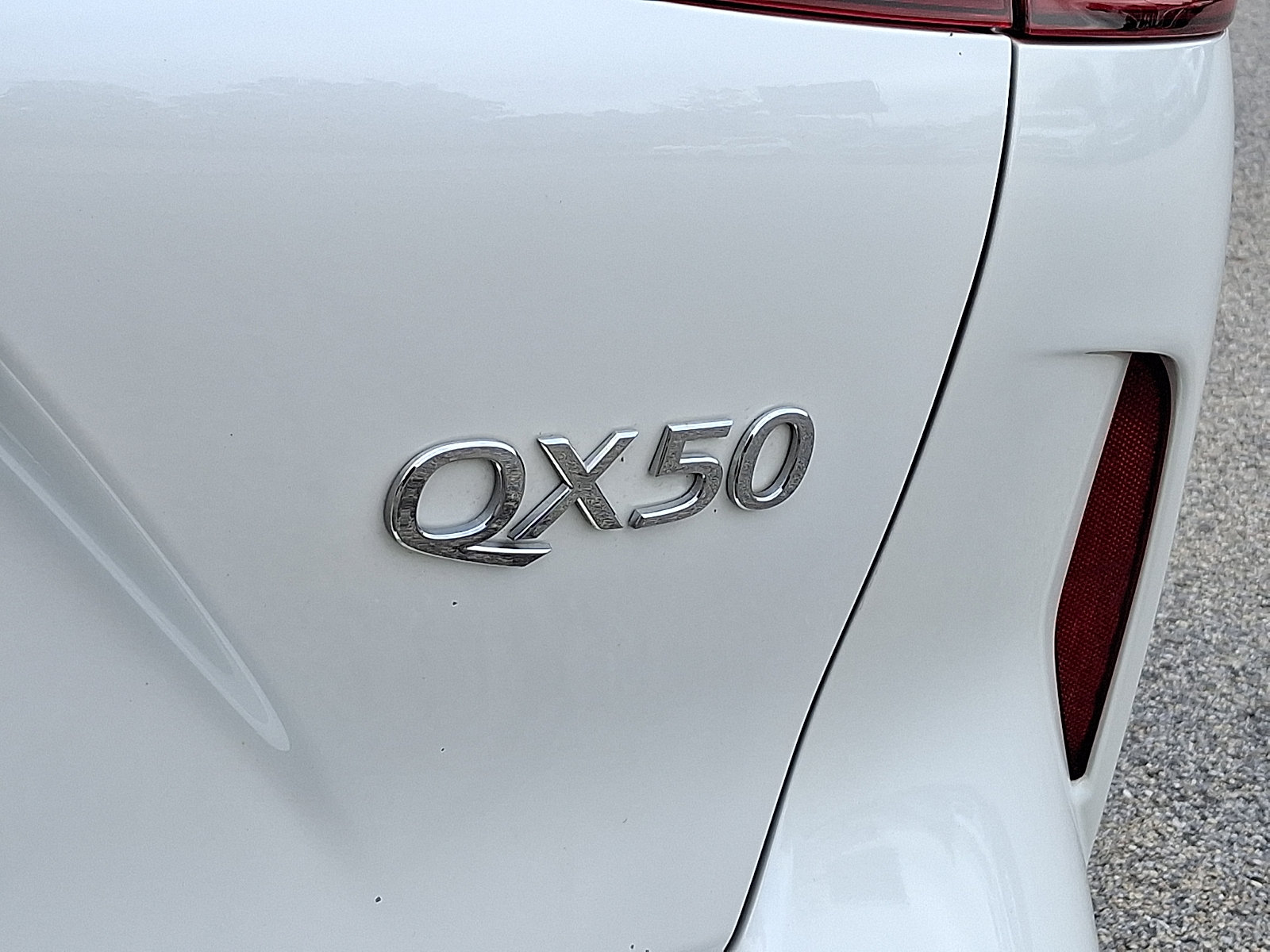 Certified 2023 INFINITI QX50 Luxe AWD/4WD image 32