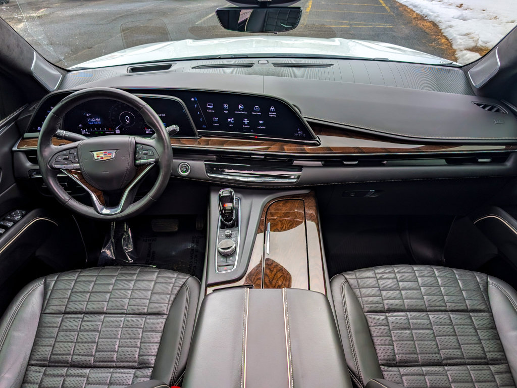Used 2022 Cadillac Escalade ESV Sport Platinum w/ LPO, ONYX Package image 25