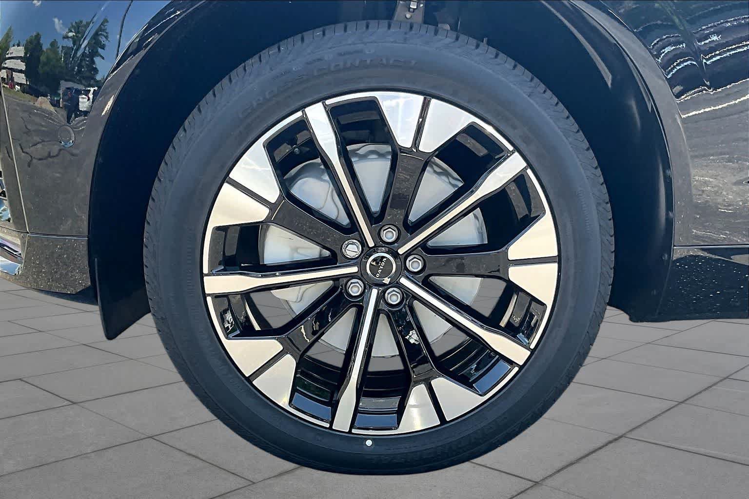 New 2026 Volvo XC60 B5 Ultra w/ Protection Package Premier AWD/4WD image 15