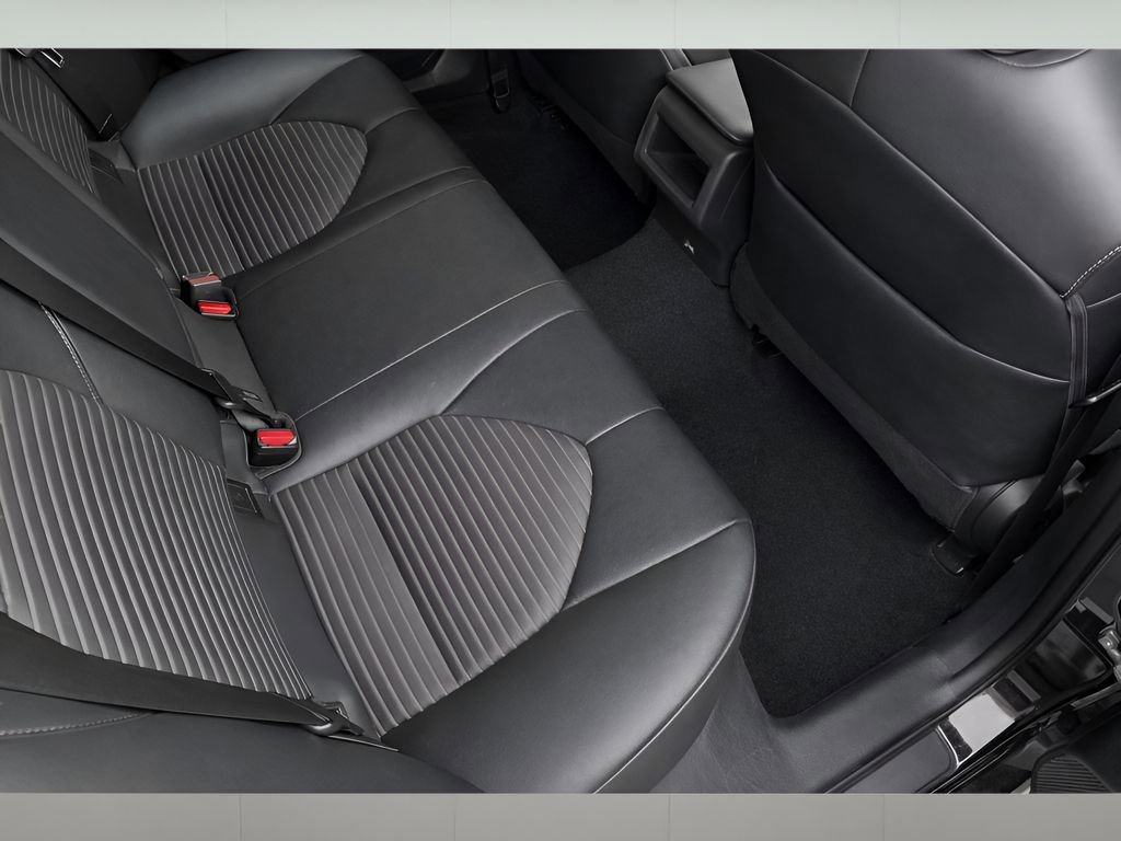 Used 2019 Toyota Camry SE image 25