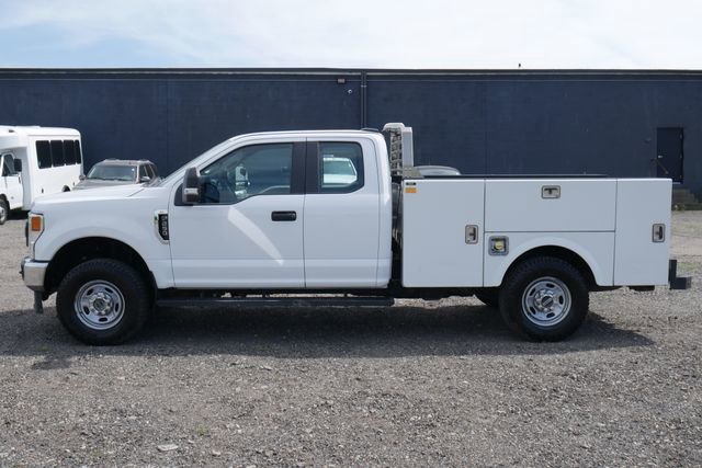 Used 2022 Ford F250 XL w/ Power Equipment Group AWD/4WD image 5