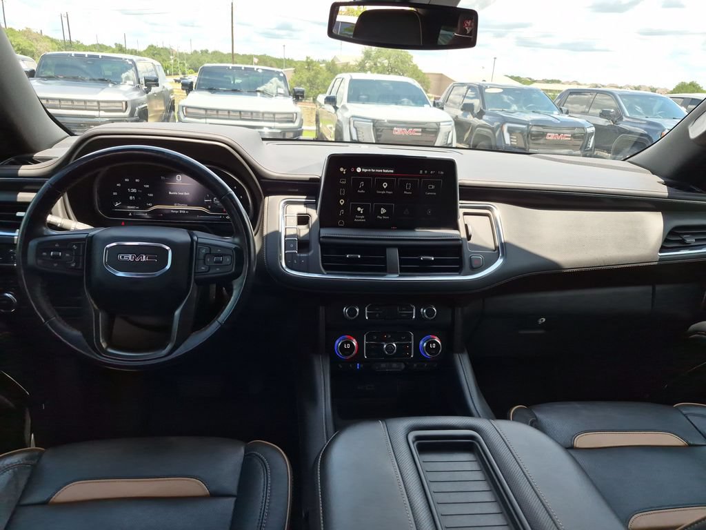 Used 2023 GMC Yukon XL AT4 w/ AT4 Premium Package AWD/4WD image 32