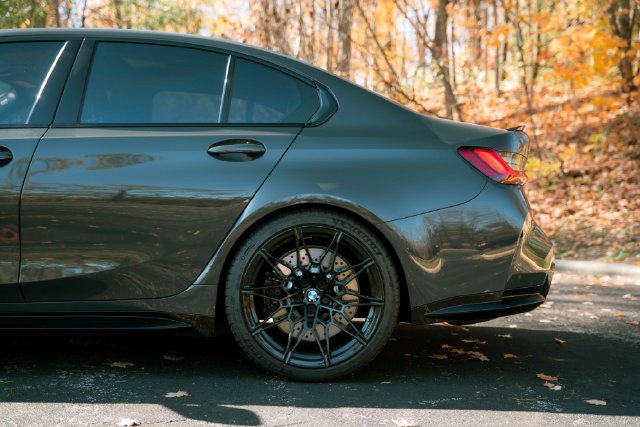 Used 2025 BMW M3 Competition w/ Executive Package AWD/4WD image 39