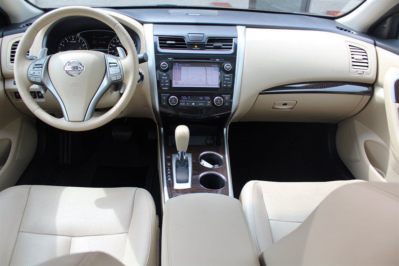 Used 2015 Nissan Altima 3.5 SL FWD image 22