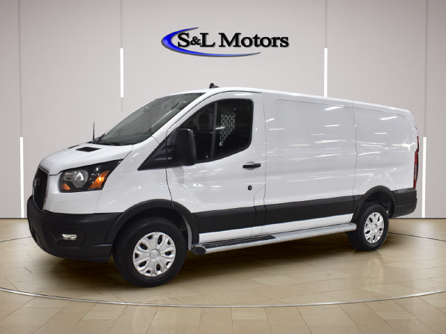 Used 2025 Ford Transit 250 Low Roof w/ Exterior Upgrade Package RWD image 3